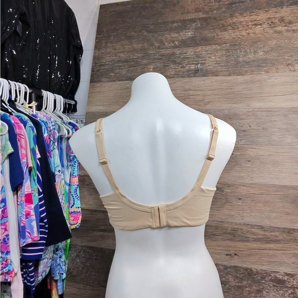 Warner's Beige Lift Bra with Floral Design - Picture 4 of 6